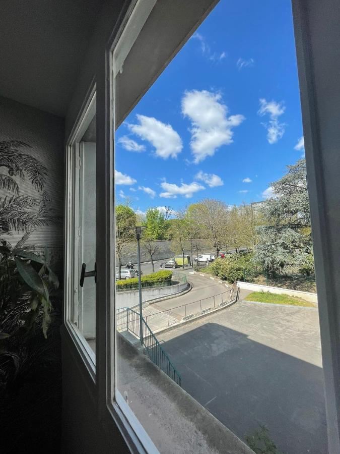 Charming Parisian Home Away From Home In The Heart Of Paris Bagian luar foto